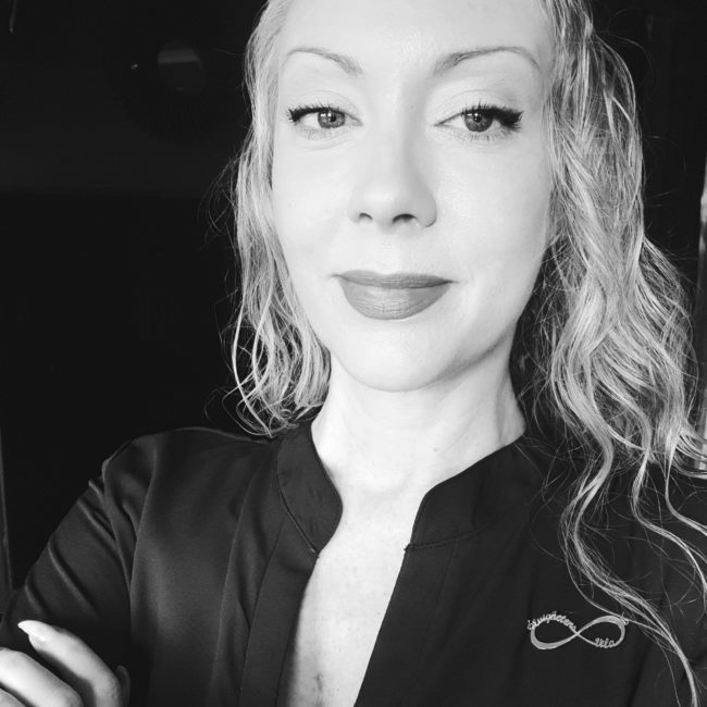 Cecilia Konstantin grundare Evighetens Vila begravningsbyrå